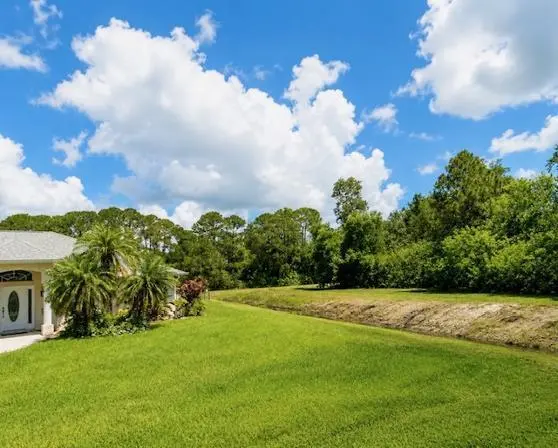 lovoy5 at 5218 NW N Lovoy Circle, Port St. Lucie