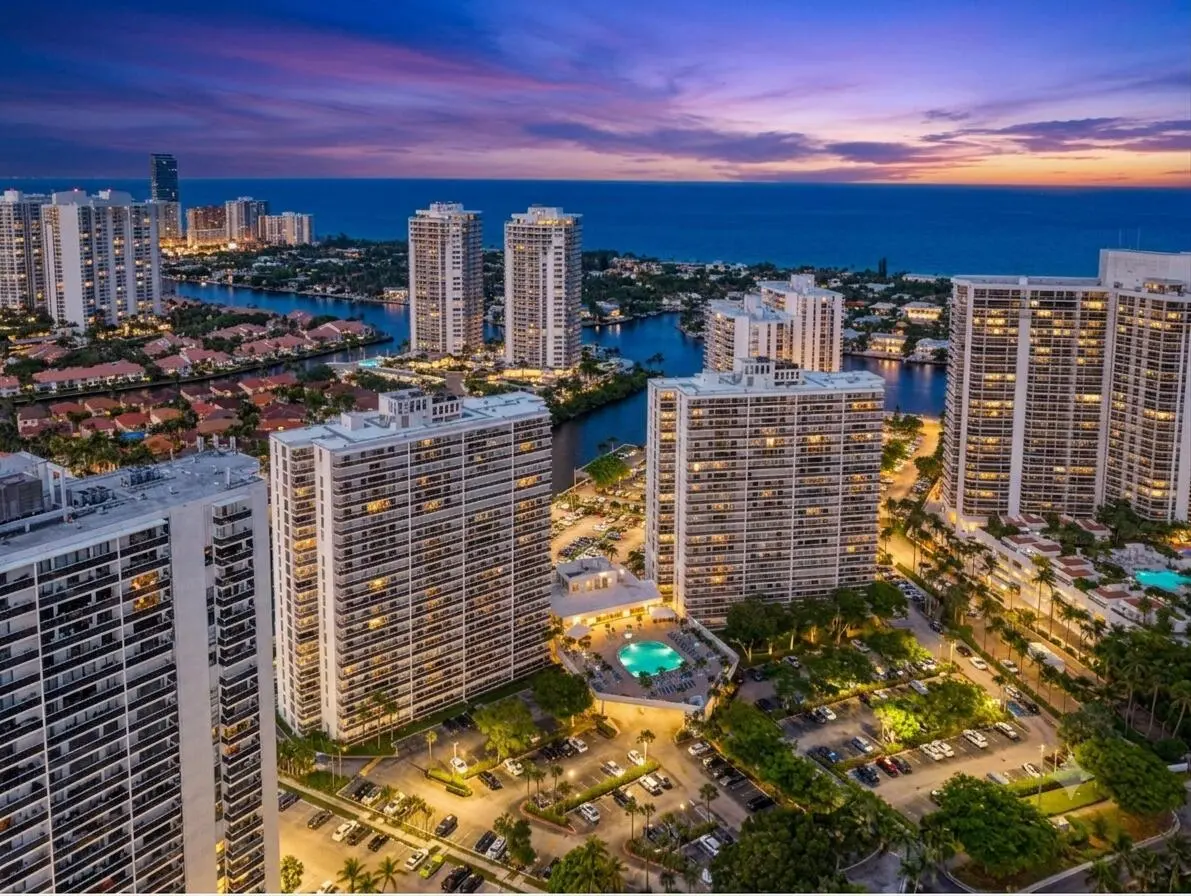 IMG_4371 at 3701 N COUNTRY CLUB Drive 404, Aventura