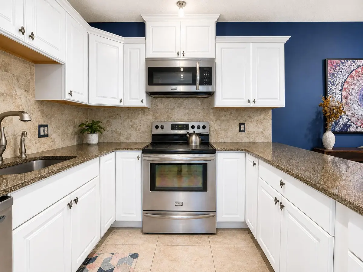Kitchen at 1535 MASTERS Circle 148, Delray Beach