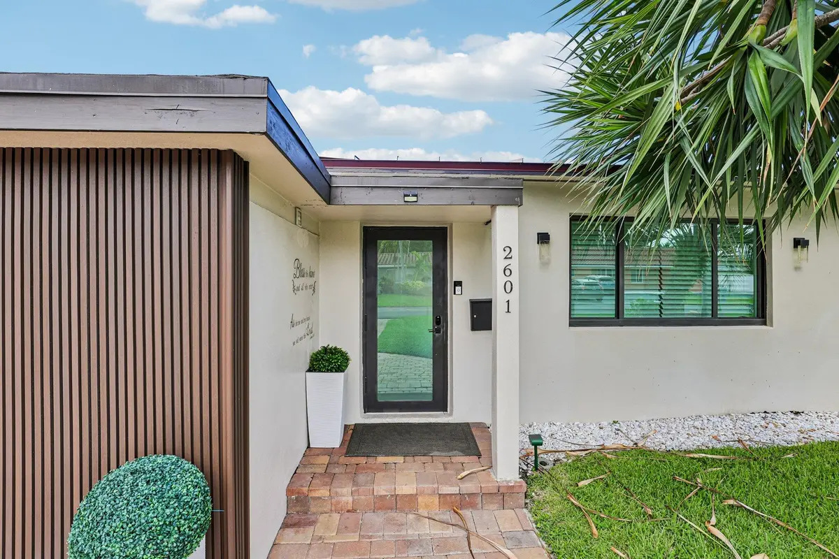 4-web-or-mls-NE 18th St-S0109-004 at 2601 NE 18TH Street, Pompano Beach
