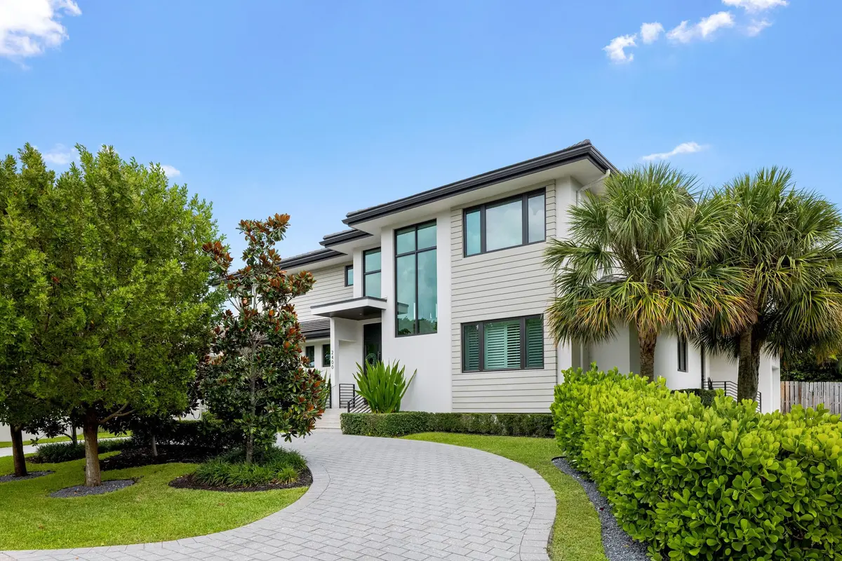 Front 1 at 2400 NE 27th Avenue, Fort Lauderdale
