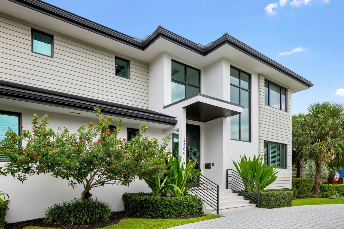 Front 3 at 2400 NE 27th Avenue, Fort Lauderdale