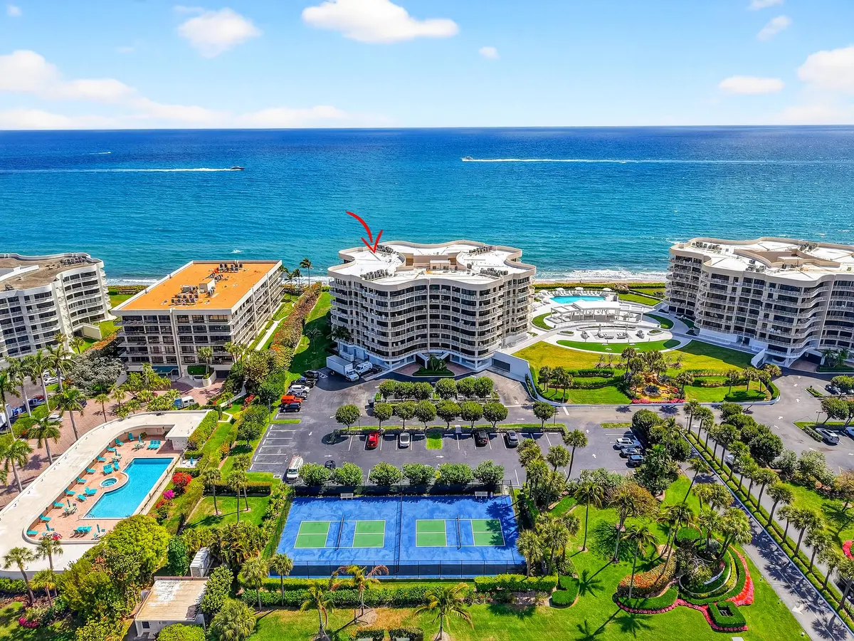 Oceanfront Building at 3400 S Ocean Boulevard 4c I, Palm Beach