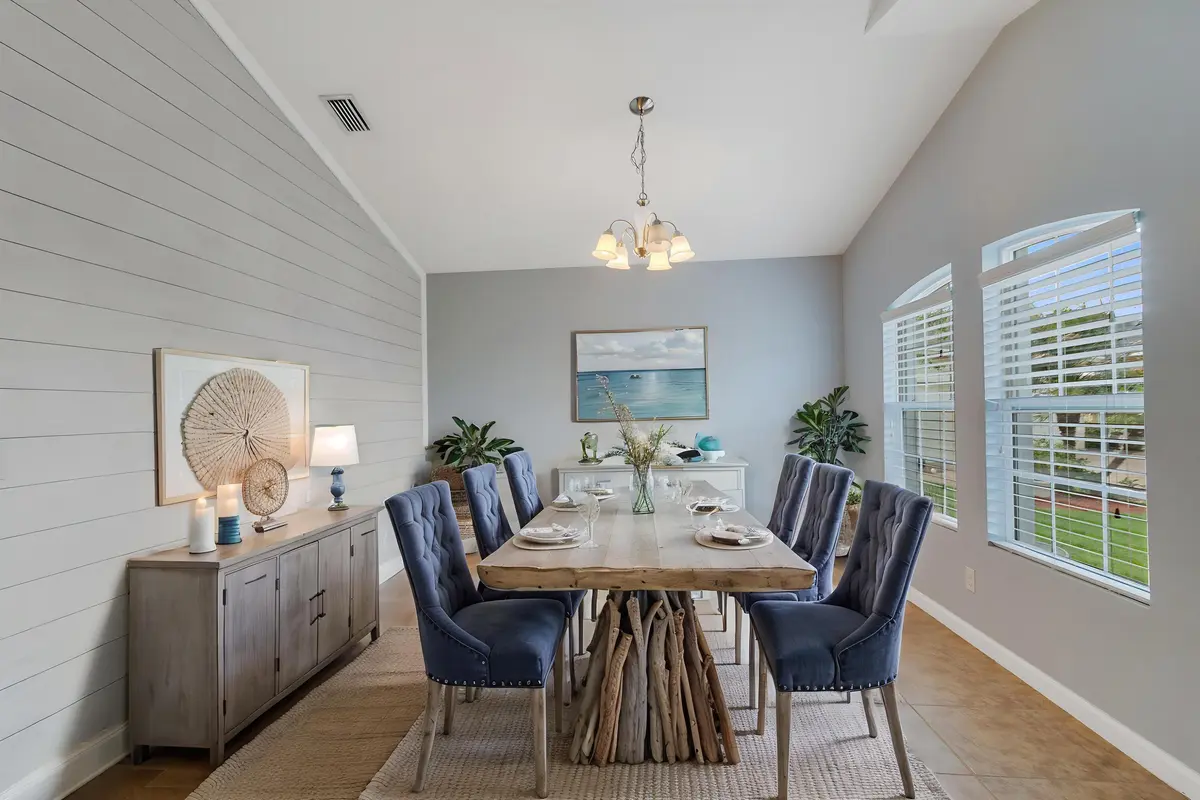 Virtual Staging Cloud - Image00033.jpg-A at 655 VALENCIA Circle, Vero Beach