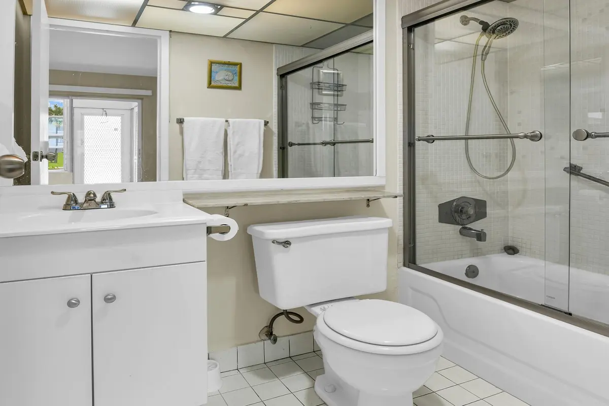 Master Bathroom at 359 Saxony Trail H, Delray Beach