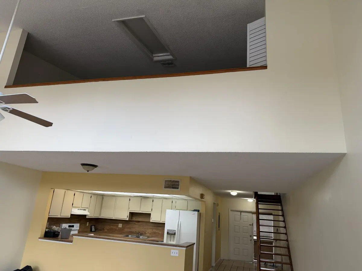 Kit up to master at 5006 S University Drive, Davie