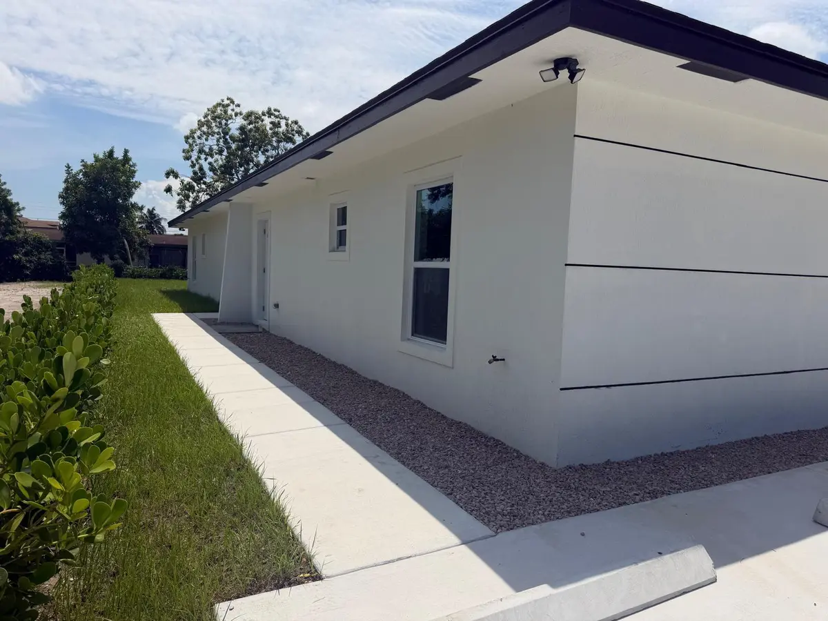 bbfaf410-60c2-4130-aeb1-121075671283 at 4880 Alberta Avenue B, West Palm Beach