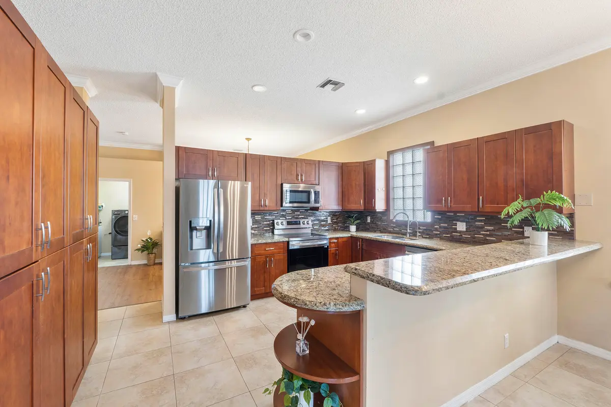 5877 NW 73rd Ct_014 at 5877 NW 73RD Court, Parkland