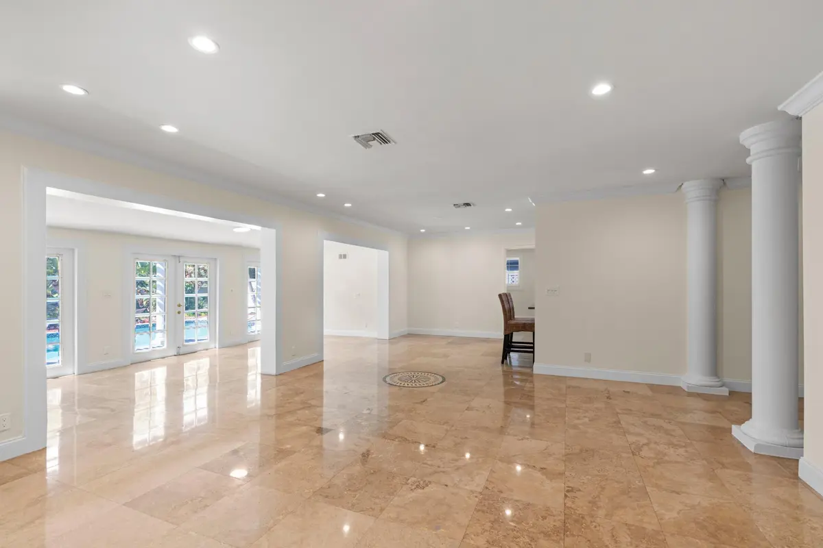 Living Room at 930 SE 10TH Court, Pompano Beach