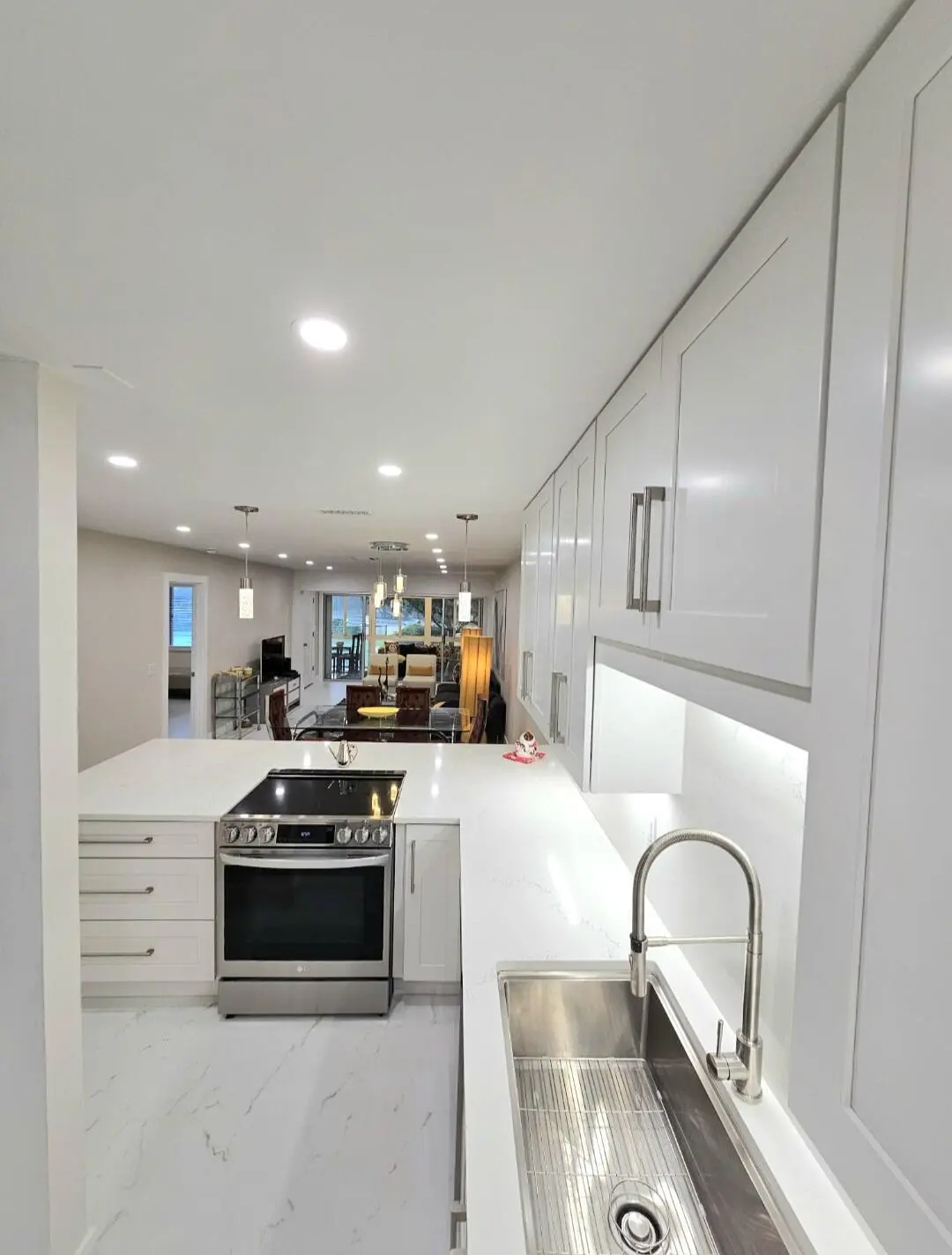 Designer Gourmet Kitchen at 1631 NW 18th Avenue 201, Delray Beach