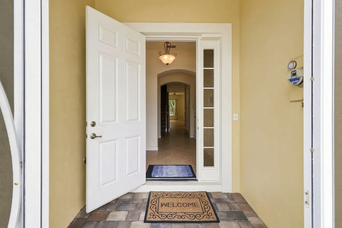 Entry at 6179 NW Helmsdale Way, Port St. Lucie