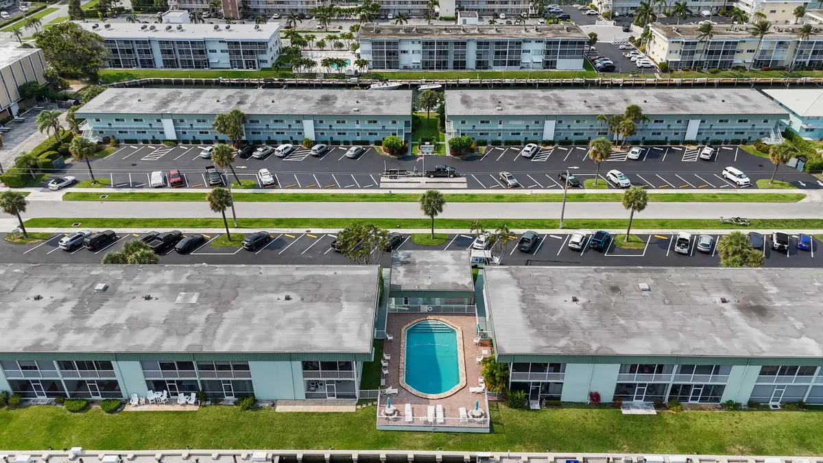20250829194106565413000000-o at 109 WETTAW Lane 101, North Palm Beach