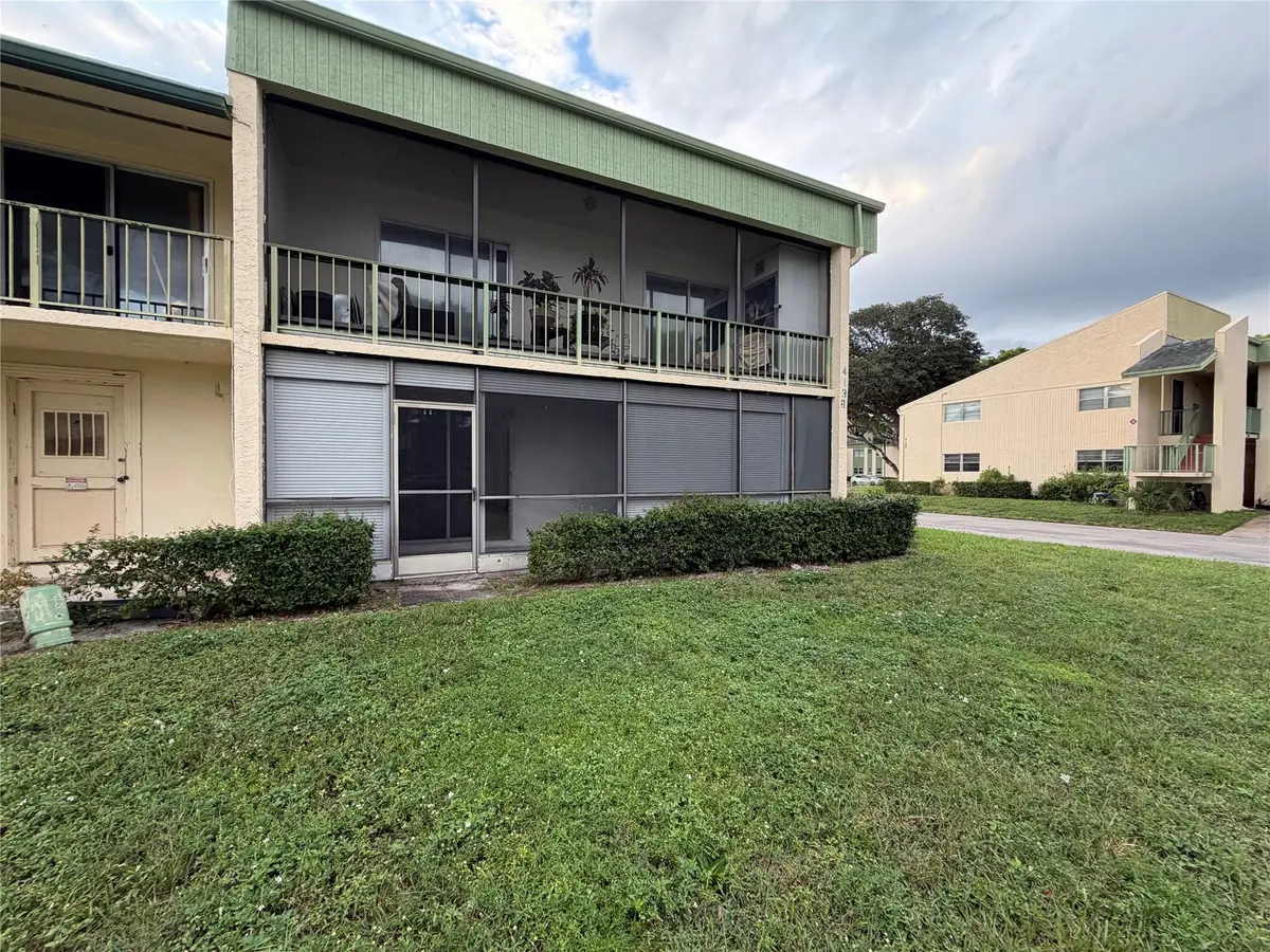 Photo 4 at 4138 NW 88th Avenue 107, Coral Springs