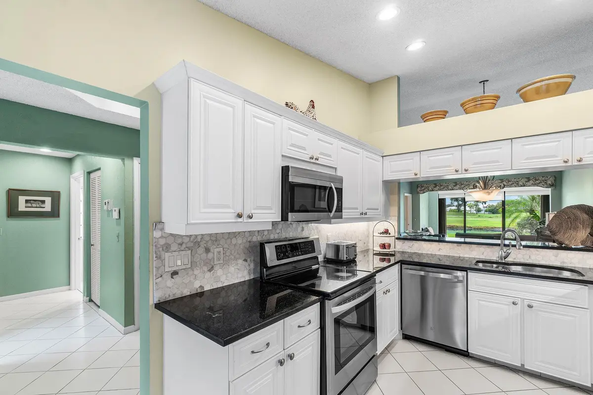 Marble Backsplash at 5260 Fairway Woods Drive 3911, Delray Beach