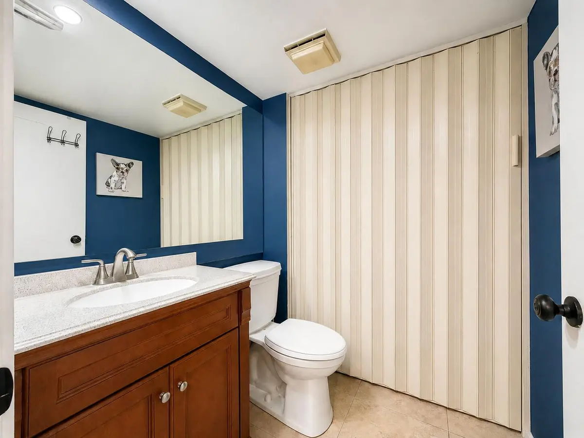 Social Half Bath at 1535 MASTERS Circle 148, Delray Beach