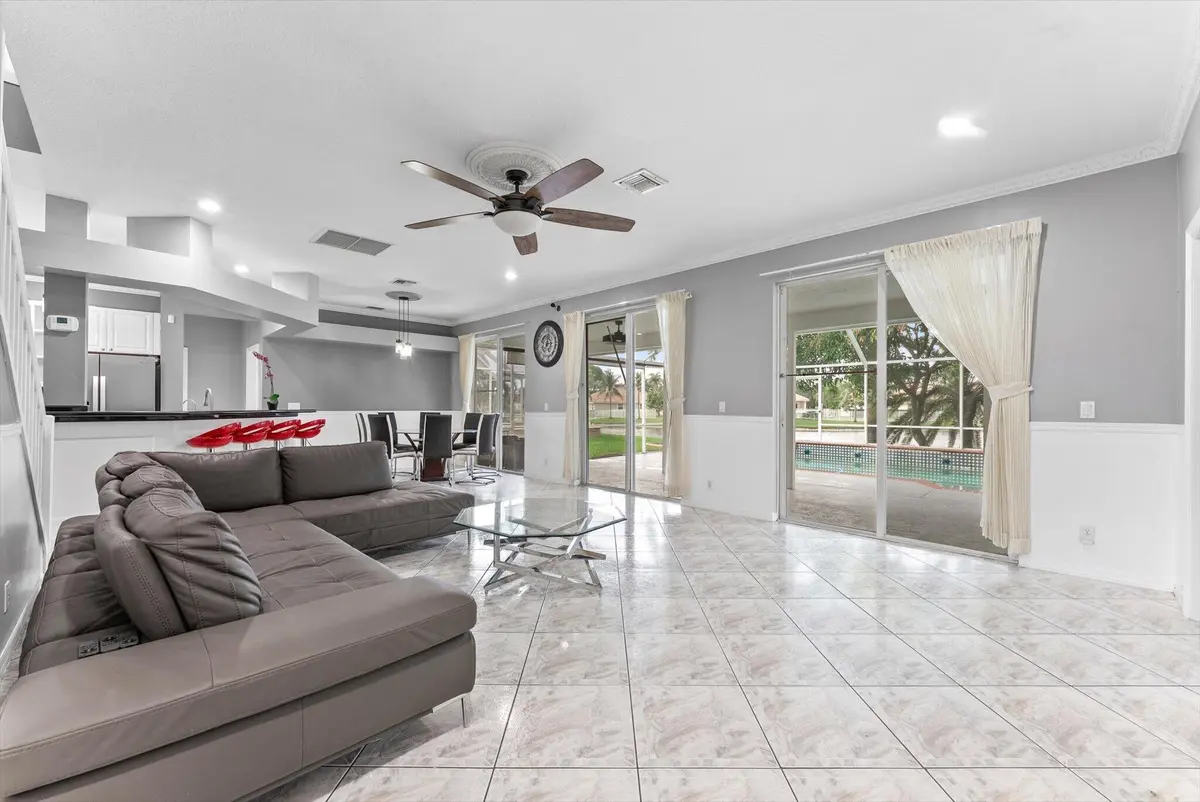 14-14 at 16363 SEGOVIA Circle, Pembroke Pines