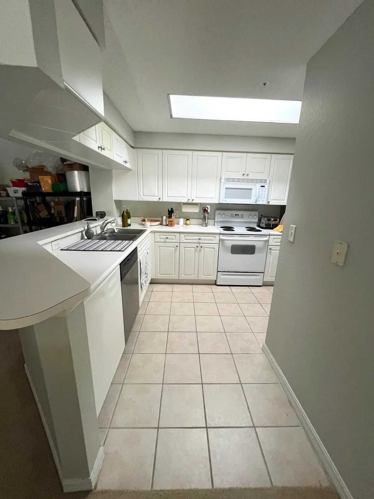 Open kitchen at 2726 Anzio Court 202, Palm Beach Gardens