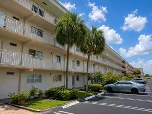 230 NE 26TH Avenue 404, Boynton Beach, FL – photo 3