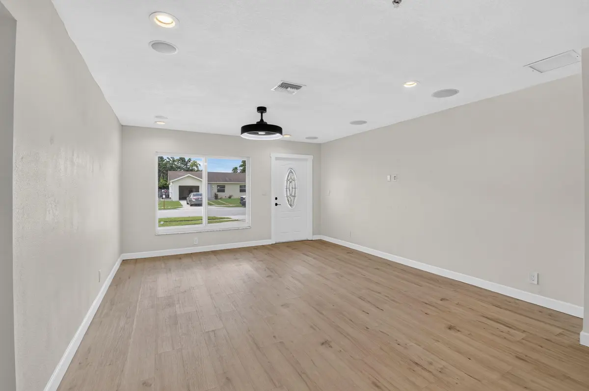 6-web-or-mls-DSC_9122 at 9686 SW 2ND Street, Boca Raton