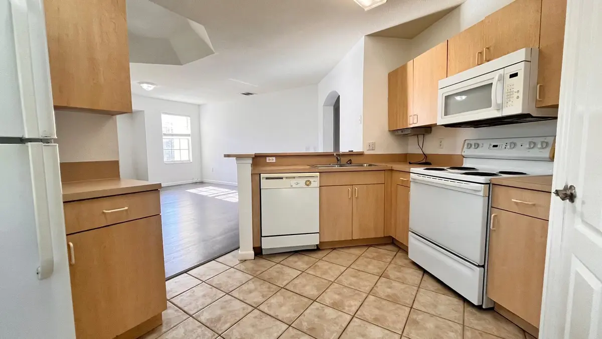 WhatsApp Image 2026-08-28 at 15.14.38 (2 at 106 Belmont Place, Boynton Beach