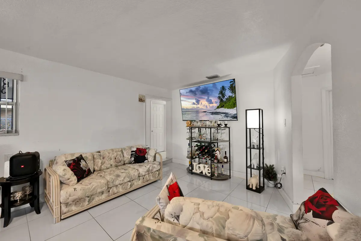 406 SW 15th Terrace 00013 at 406 SW 15TH Terrace, Delray Beach