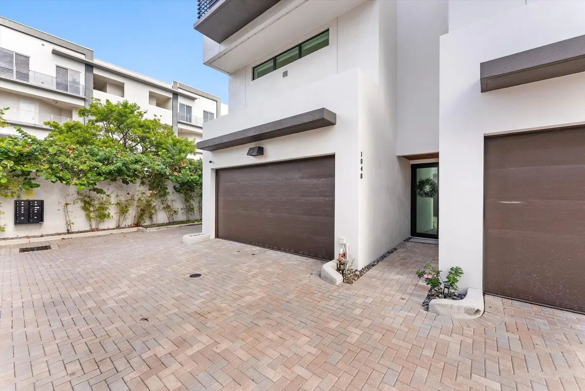 03-3 at 1048 N Victoria Park Road, Fort Lauderdale