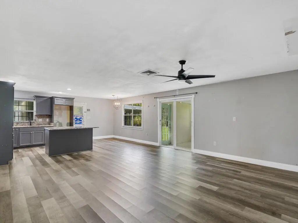 Image00016 at 8206 Lakeland Boulevard, Fort Pierce