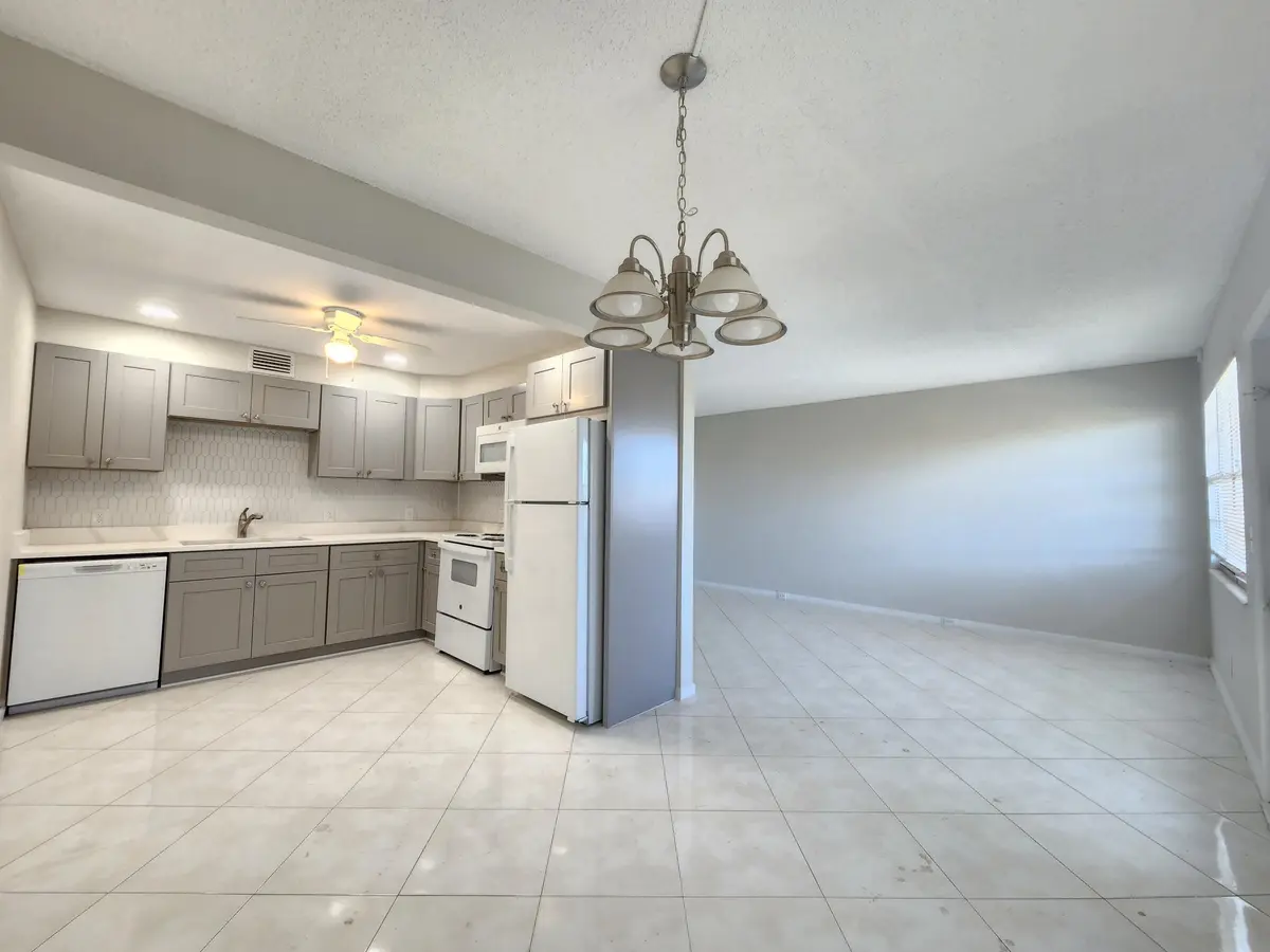 kitchen area at 3025 Newcastle B, Boca Raton