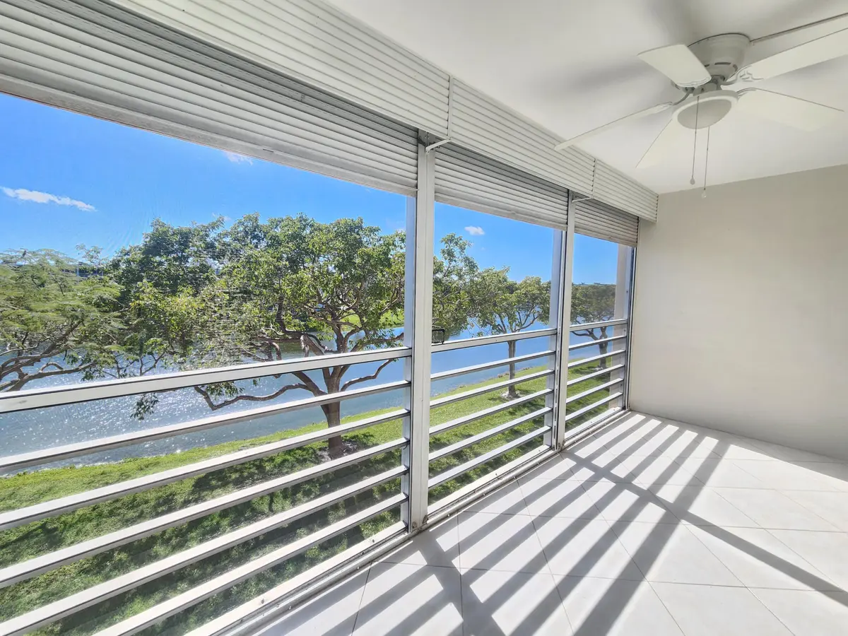 patio at 3025 Newcastle B, Boca Raton