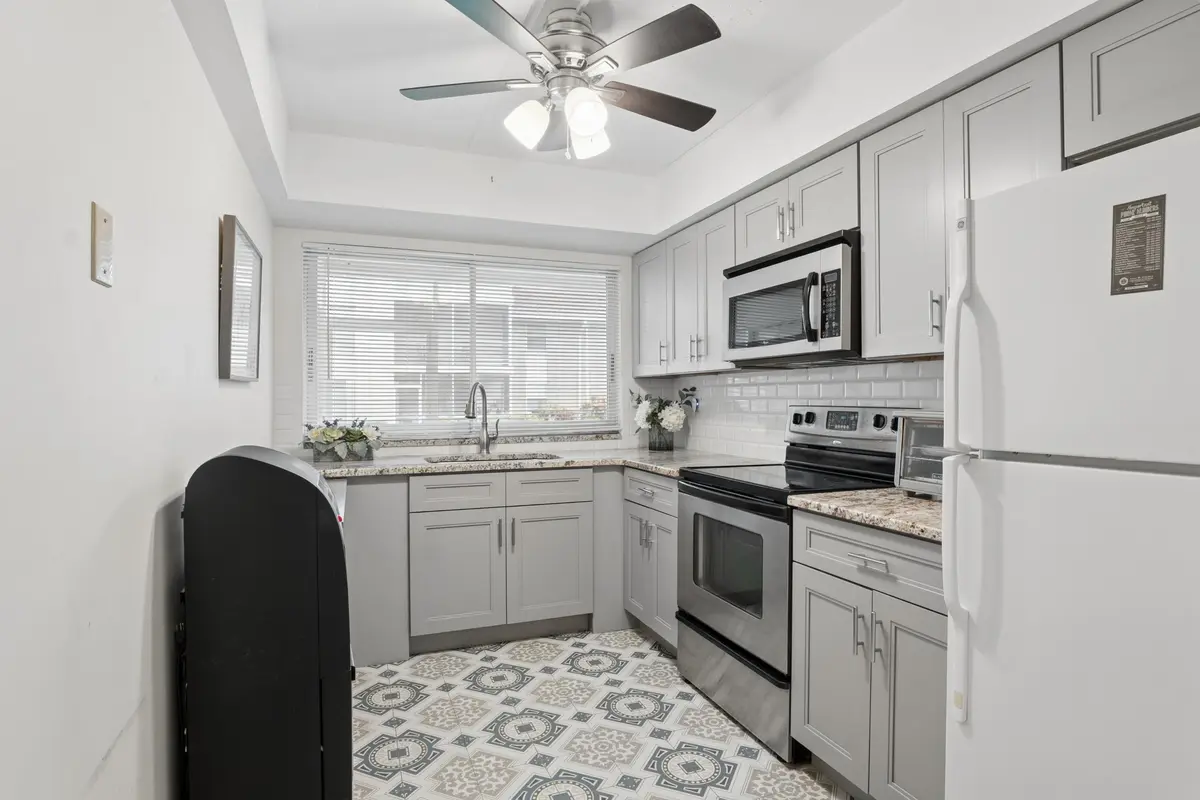 4JS00113 at 5570 Tamberlane Circle 130, Palm Beach Gardens