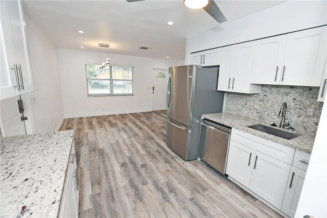 Photo 4 at 270 NW 43rd Street, Oakland Park