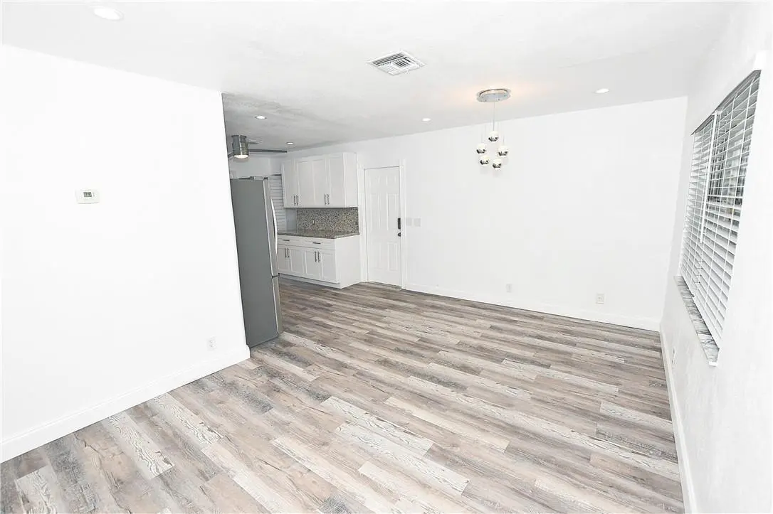 Photo 5 at 270 NW 43rd Street, Oakland Park