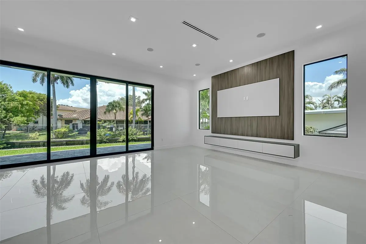 Photo 7 at 656 NW 21st Street, Fort Lauderdale