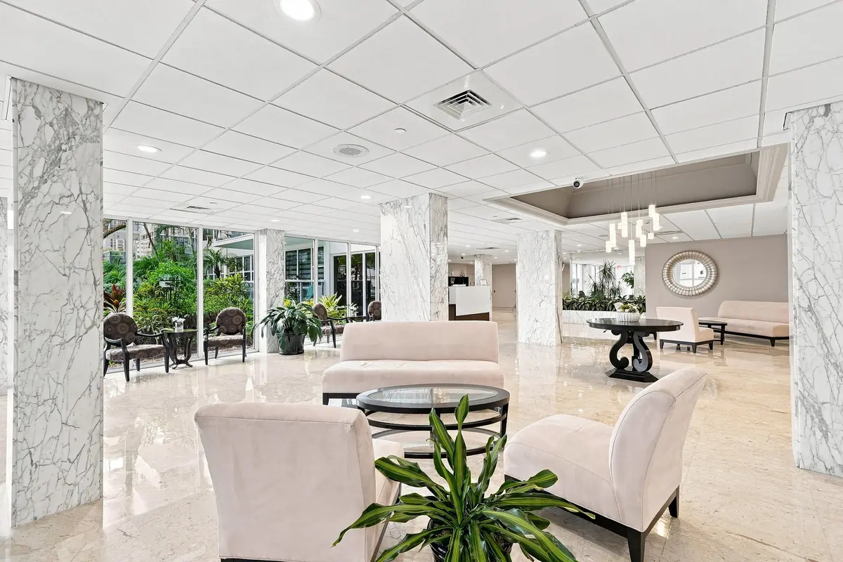 08_lobby at 3300 NE 36th Street 1121, Fort Lauderdale