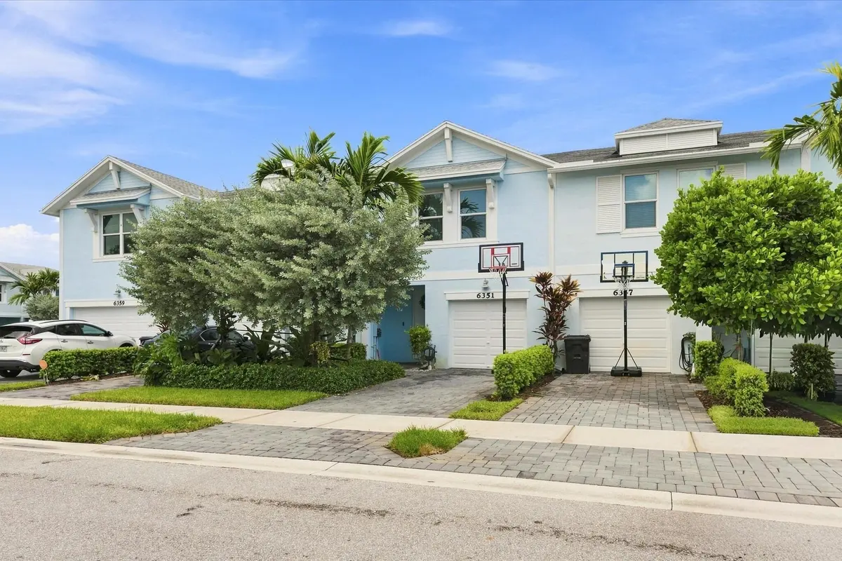 02-2002 at 6351 Sailpointe Lane, West Palm Beach