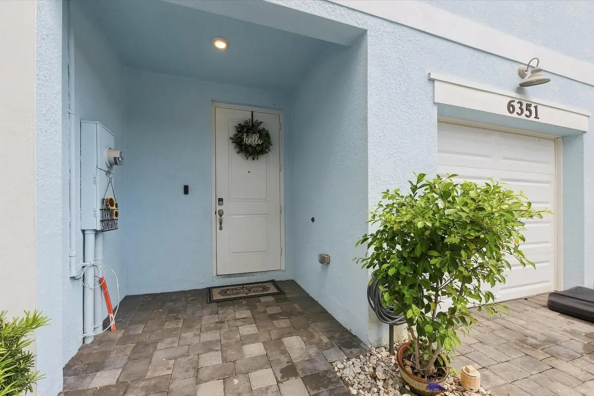 03-2003 at 6351 Sailpointe Lane, West Palm Beach