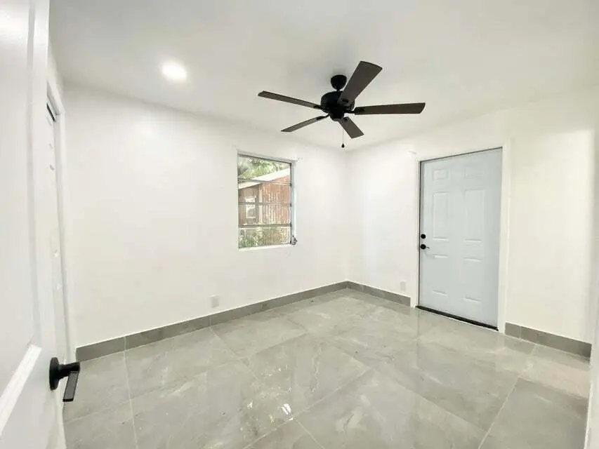 20220824221108204532000000-o at 660 NE 34th Court 3, Oakland Park