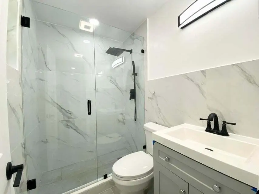 20220824221115145680000000-o at 660 NE 34th Court 3, Oakland Park
