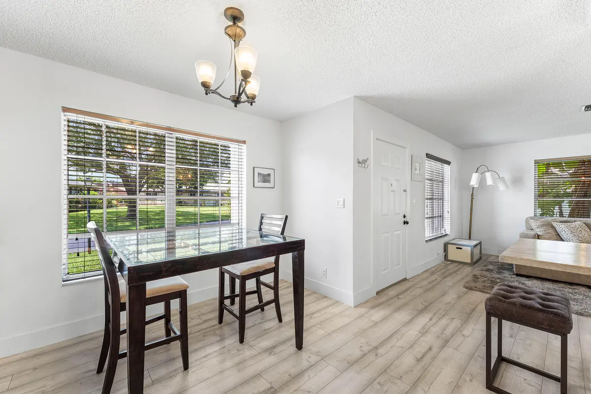 Eat in Kitchen at 2664 SE 27th Lane 58a, Boynton Beach