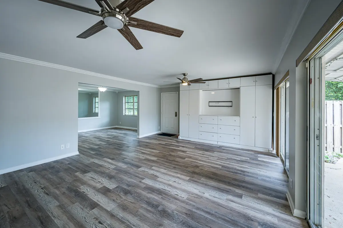 Living area with built in at 4300 Hazel Avenue D, Palm Beach Gardens