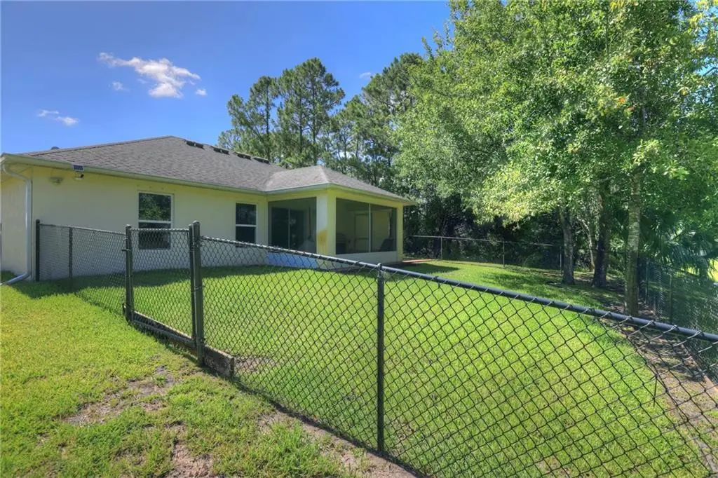 GetMedia (2) at 8455 105th Avenue, Vero Beach