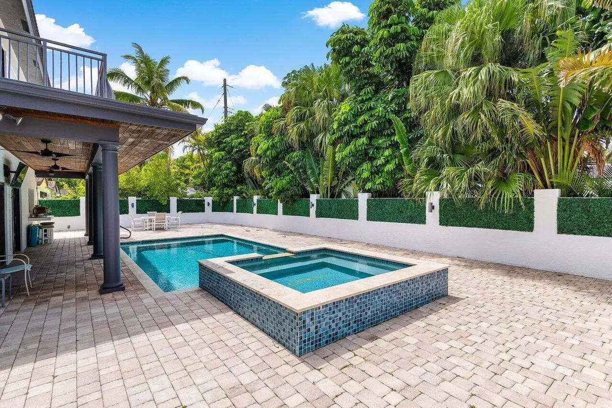 037-811Southeast31stStreet-BocaRaton-FL- at 811 SE 31st Street, Boca Raton
