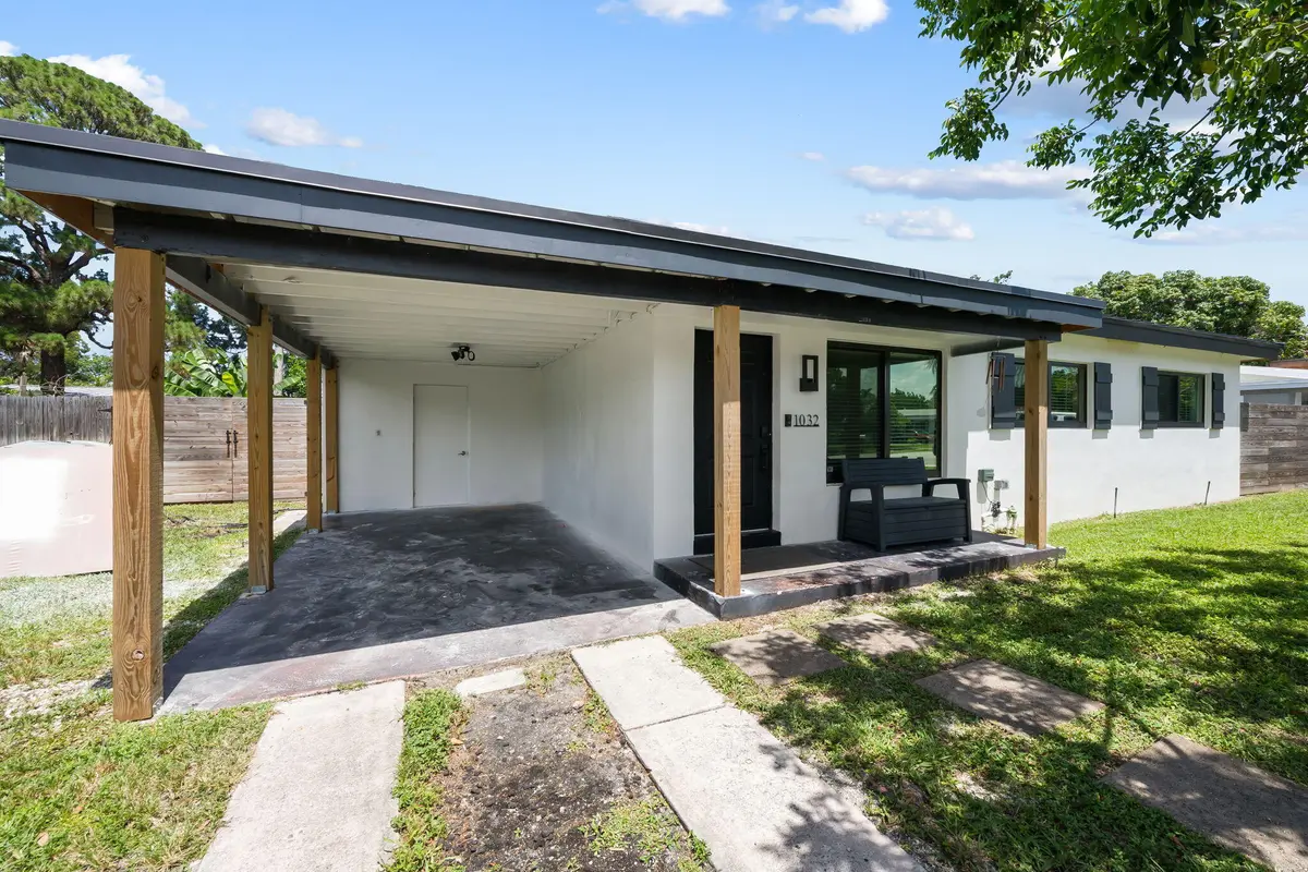 20-web-or-mls-DSC_9068 at 1032 SW 1ST Terrace, Pompano Beach