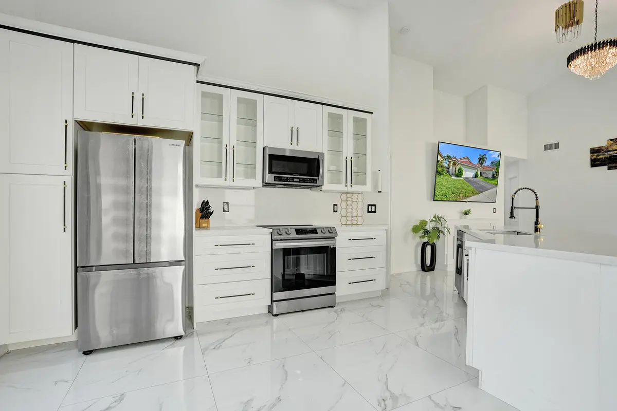 Stunning Kitchen at 6965 NW 29th Court, Margate