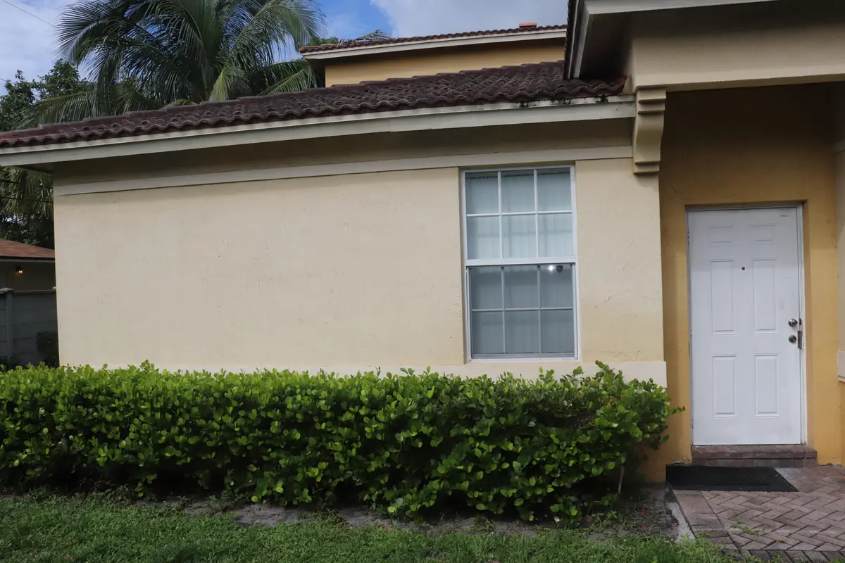 IMG_5806 at 613 NW 21ST Avenue, Pompano Beach
