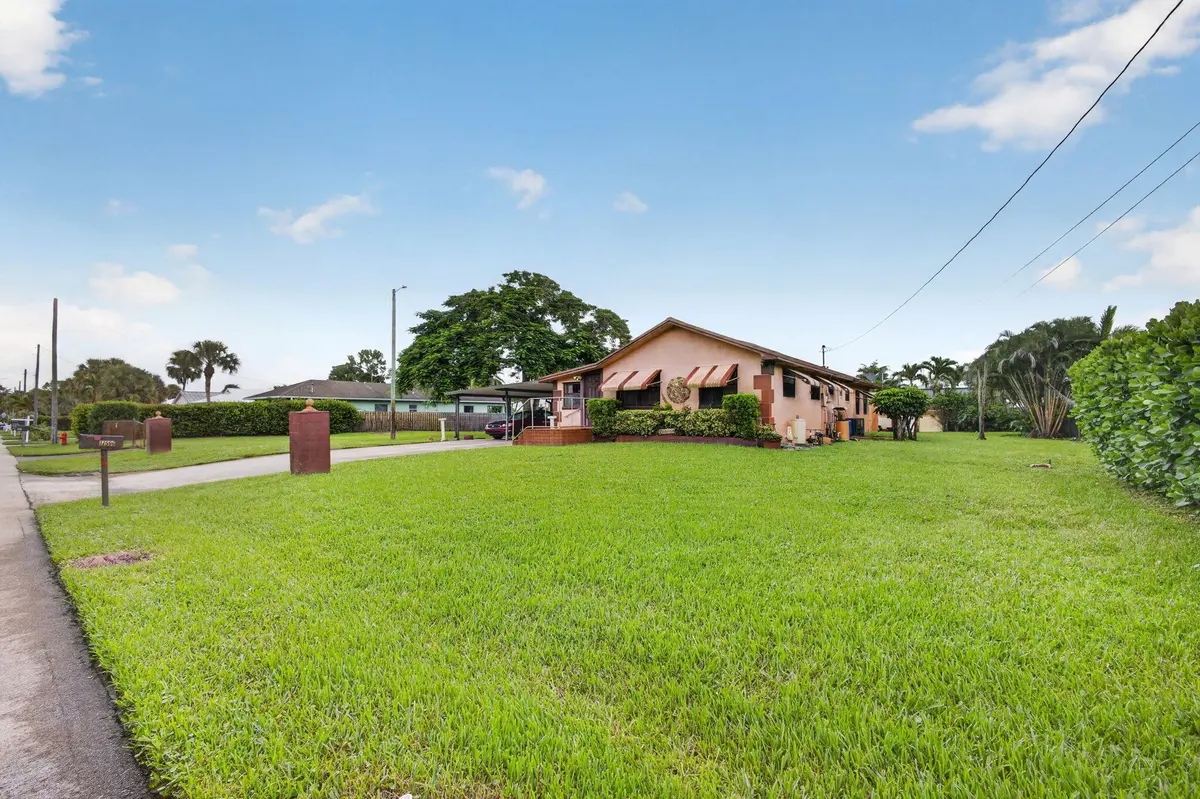 3-web-or-mls-5D1A5775 at 17596 CINQUEZ PARK Road, Jupiter