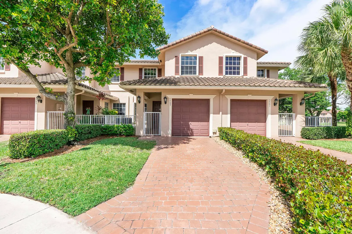 3505 Lakeside Dr_041 at 3505 LAKESIDE Drive, Davie
