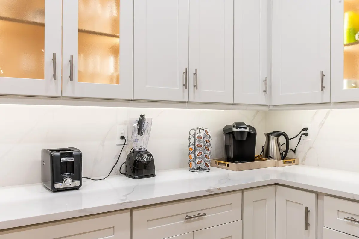 4-web-or-mls-photo-4 at 514 SOLAR ISLE Drive, Fort Lauderdale
