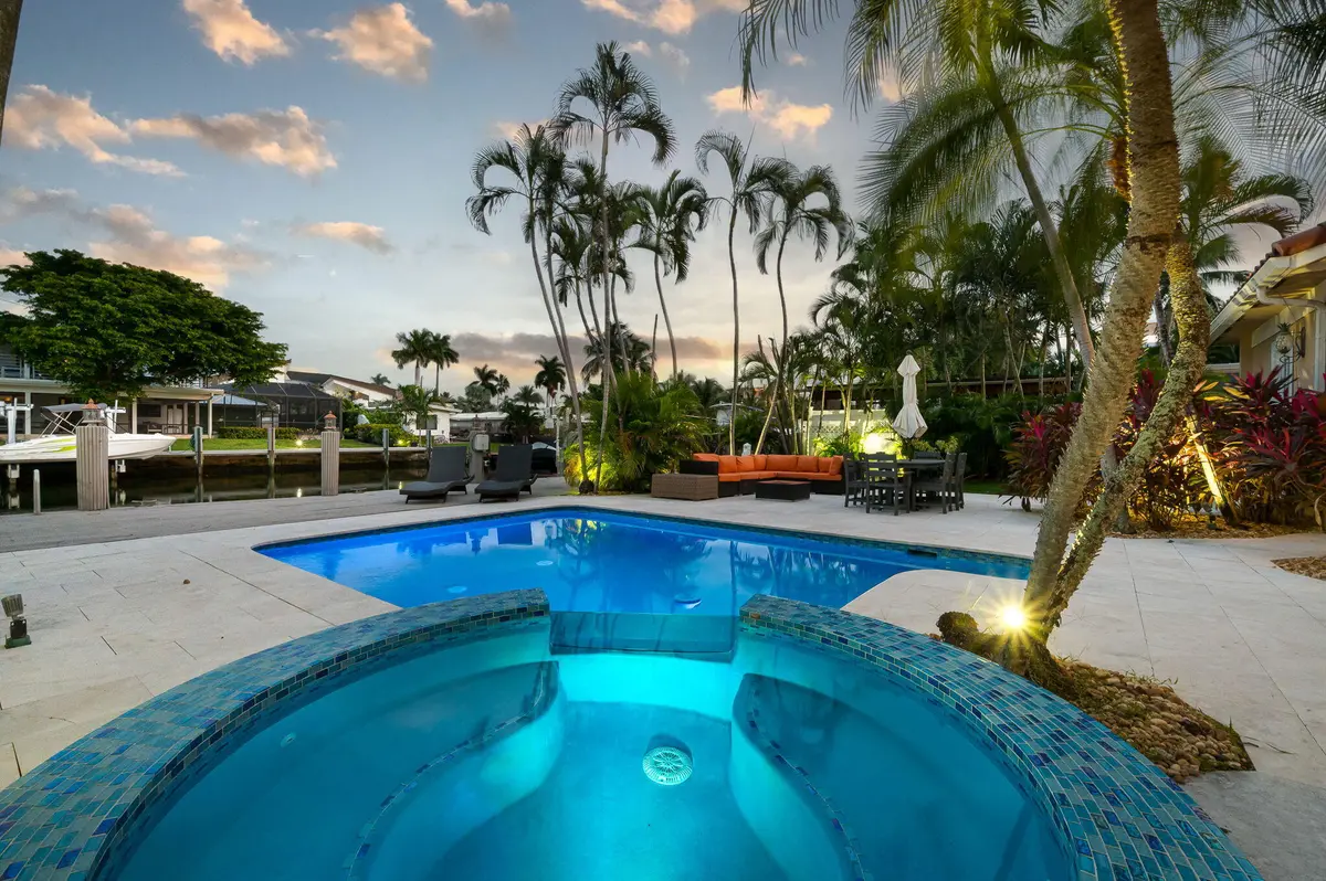 6-web-or-mls-photo-6 at 514 SOLAR ISLE Drive, Fort Lauderdale