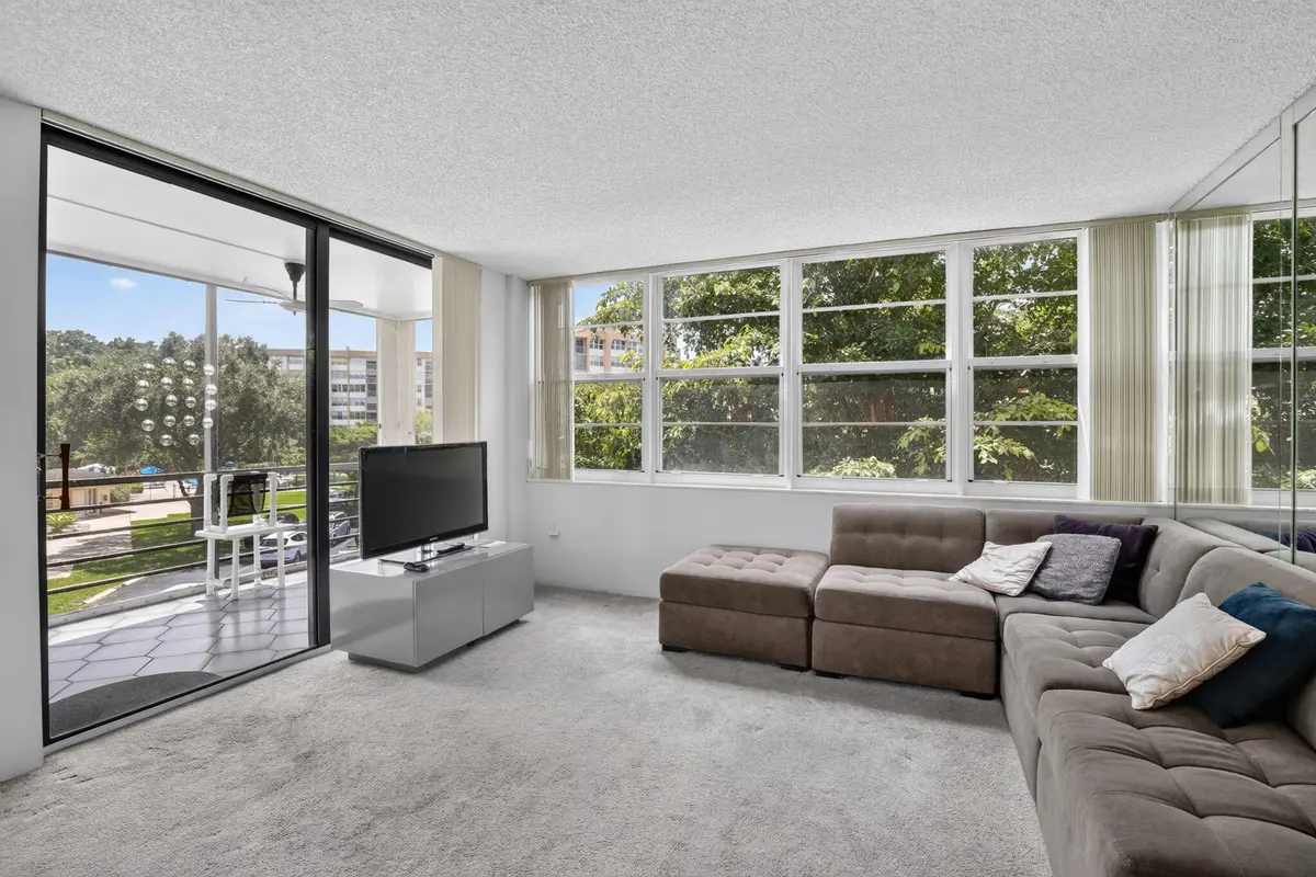 11-web-or-mls-_A7A5240 at 1400 Saint Charles Place 313, Pembroke Pines